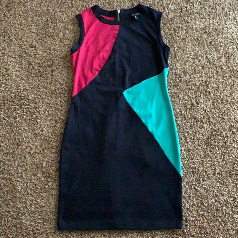 Color Block En Focus Studio Dress